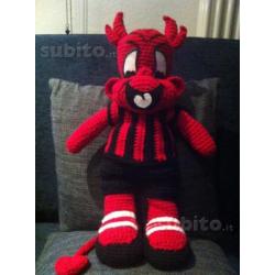 Mascotte diavoletto milan ( amigurumi)
