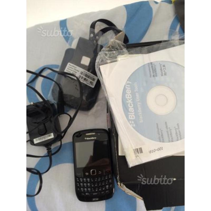 Blackberry 8520 con accessori