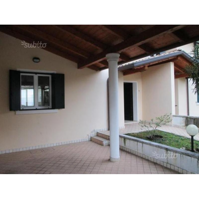 Villa a schiera - Maniago