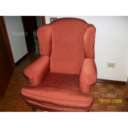 Poltrona molto comoda - pari al nuovo -