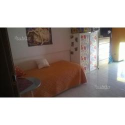 Piazza Bologna singola per ragazza