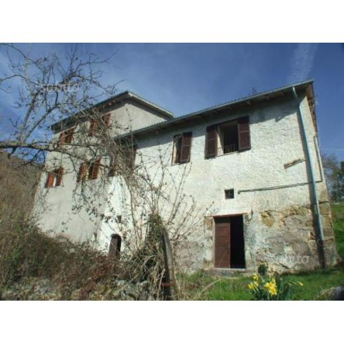 Cittareale:bifamiliare con cantina