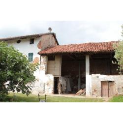 Cascinale a riva di chieri
