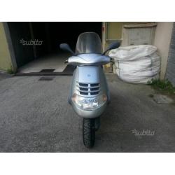 Piaggio Super Hexagon 125 - 2000