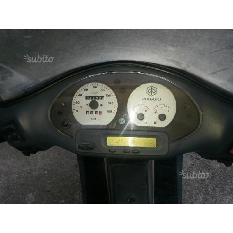 Piaggio Super Hexagon 125 - 2000