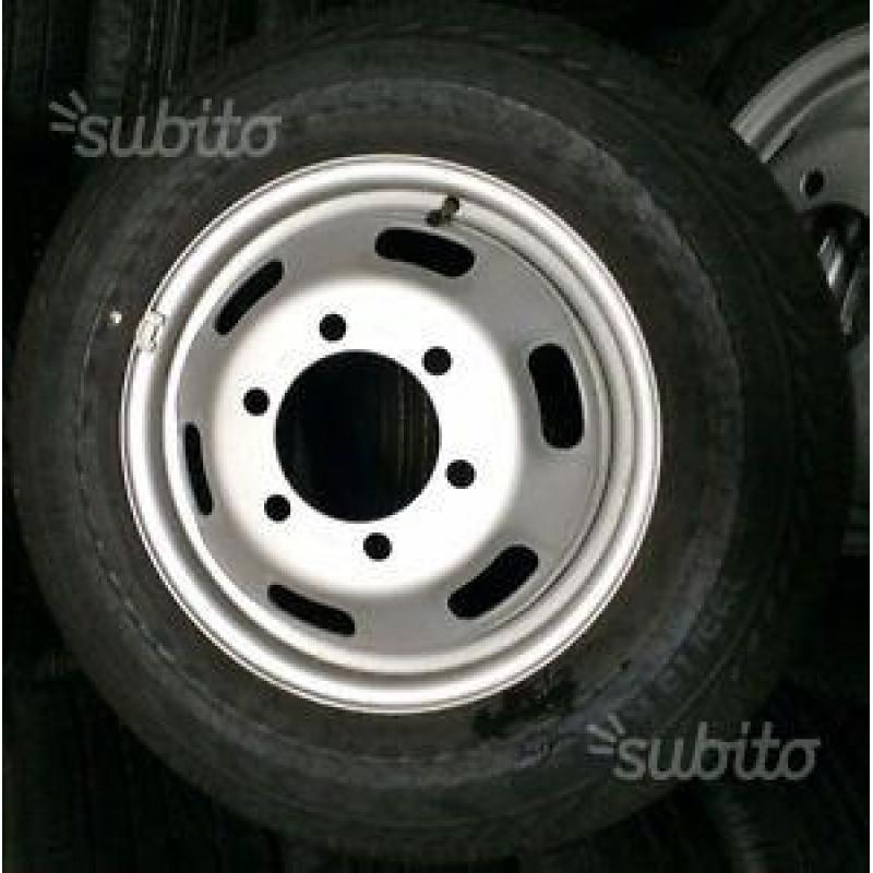 Cerchi in ferro e gomme ducato