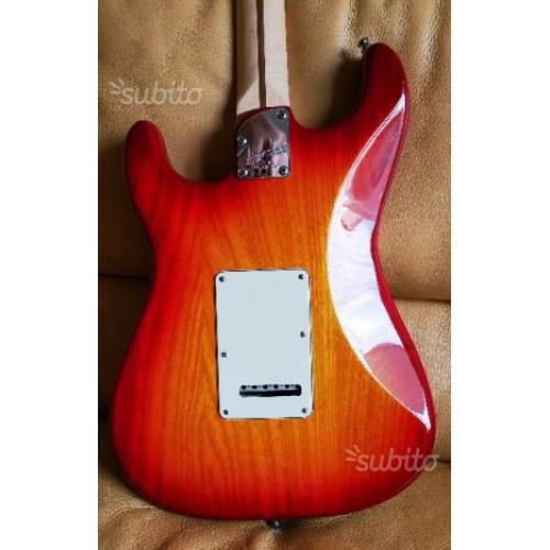 Fender stratocaster deluxe american ash