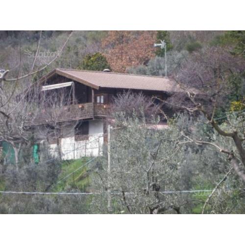 Villa a Salisano, via Vallocchie, 4 locali
