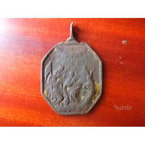 Medaglia antica devozionale (N-244)