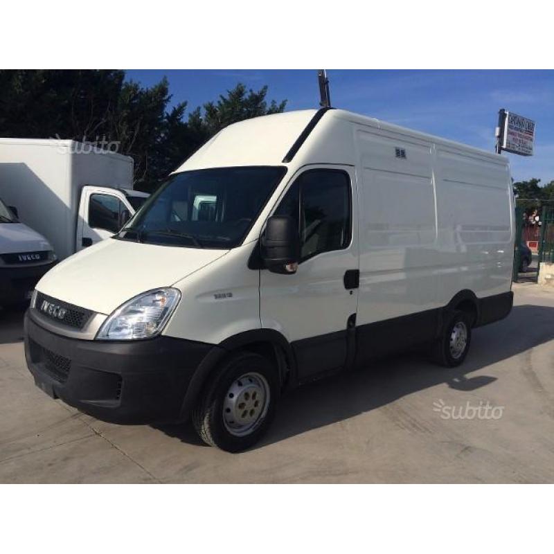 IVECO Daily 35S13 furgone anno 2010