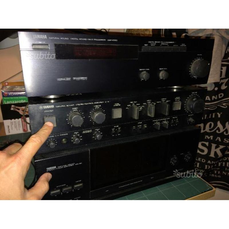 Pre Amplificatore YAHAMA C-4
