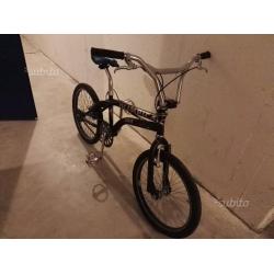 Bella bicicletta marca Olimpica