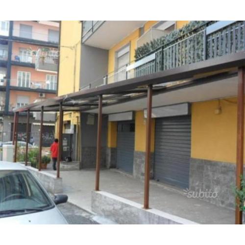 Ambasciatori bottega 2luci+spazio antistante