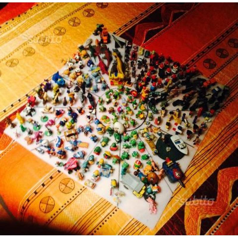 Stock più di 200 personaggi in miniatura