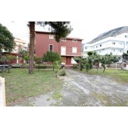 Villa indipendente al centro unica nel suo genere