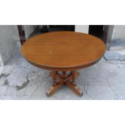 Tavolo in legno noce allungabile