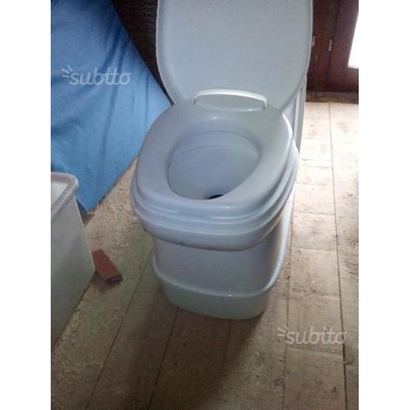 Wc con cassetta
