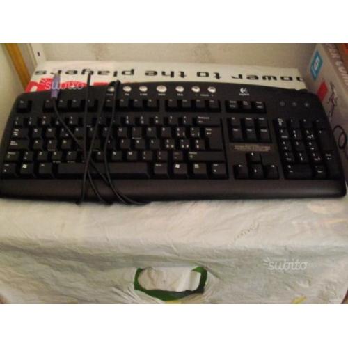 Tastiera colore nero, marca logitech