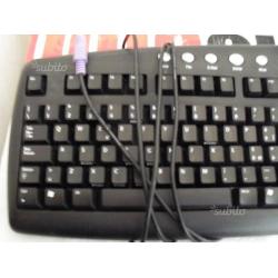 Tastiera colore nero, marca logitech