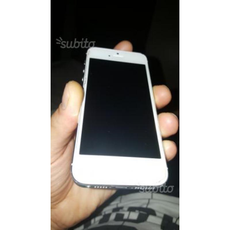 Iphone 5 bianco 16giga come nuovo