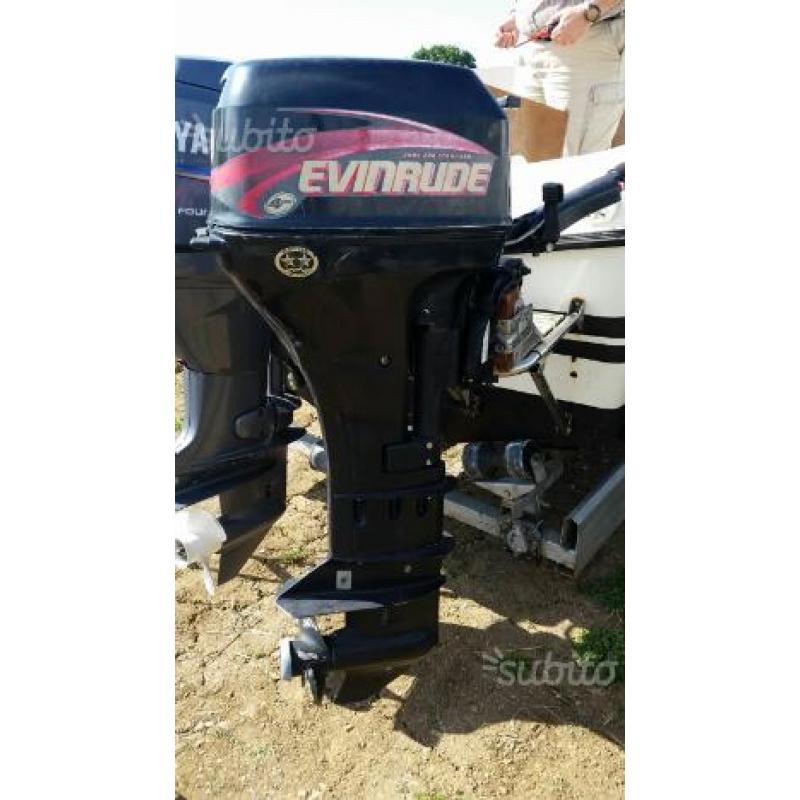 Fuoribordo evinrude 4t 8cv