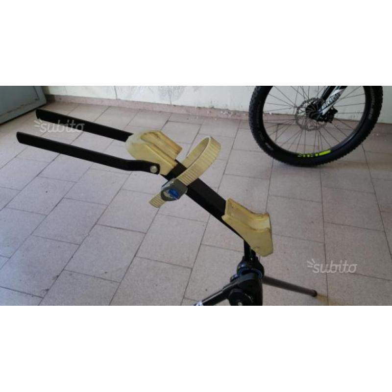 Cavalletto manutenzione bici