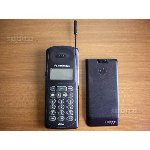 Cellulare MOTOROLA D460 (per ricambi)