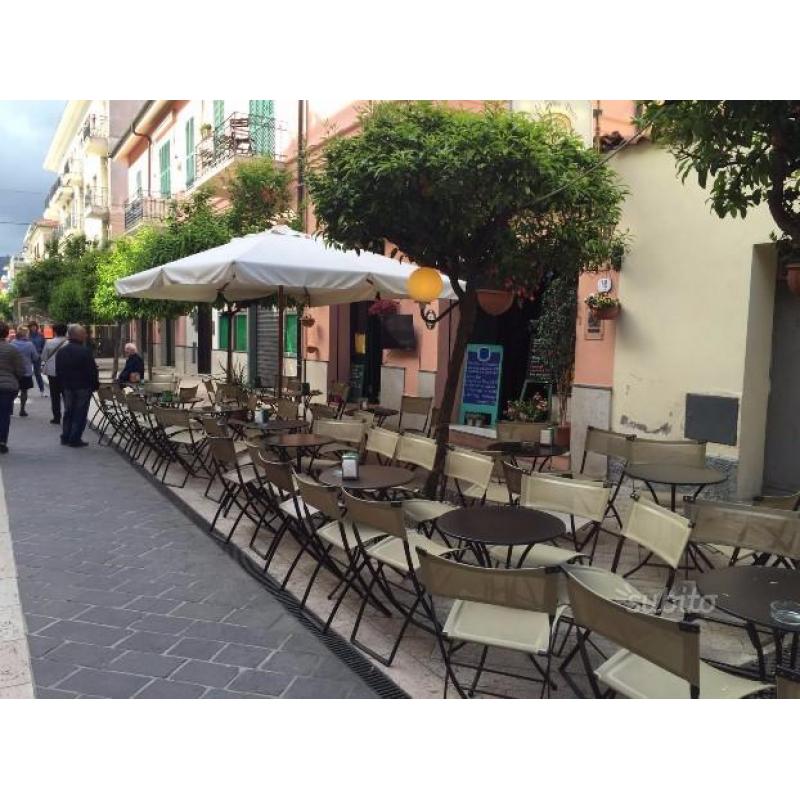 DIANO MARINA -PUB/BIRRERIA a 50 metri dal mare