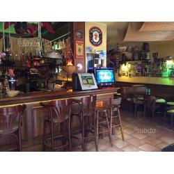 DIANO MARINA -PUB/BIRRERIA a 50 metri dal mare