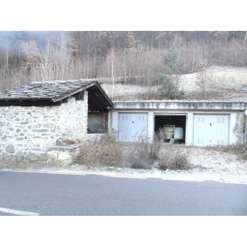 Terreno e autorimesse a Pontey