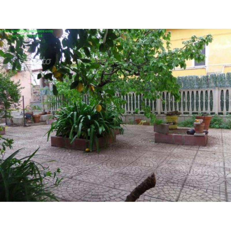 Villa a se a birori
