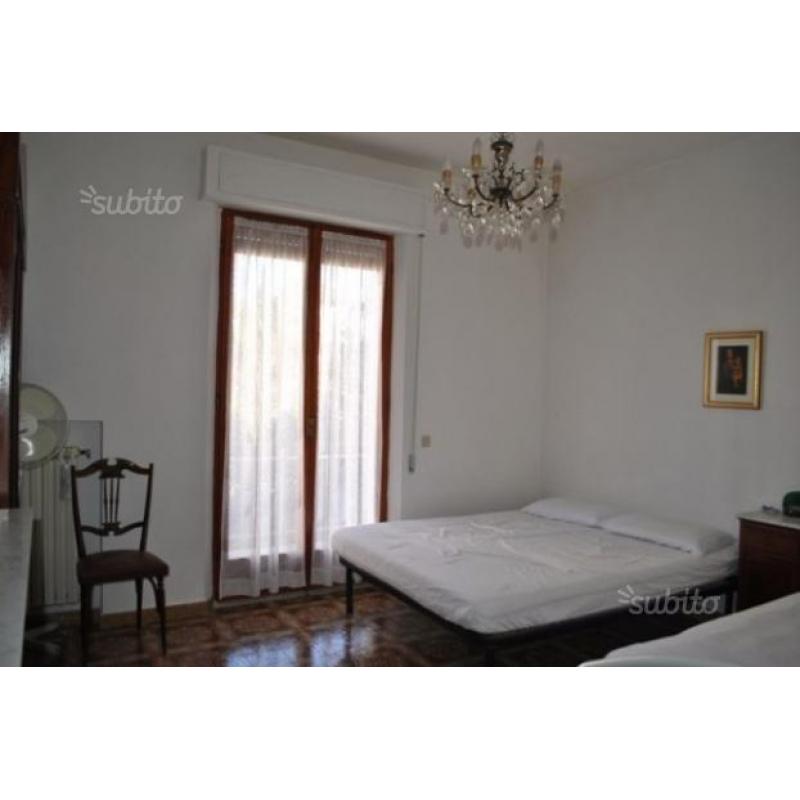 Appartamento a Staffolo, 5 locali