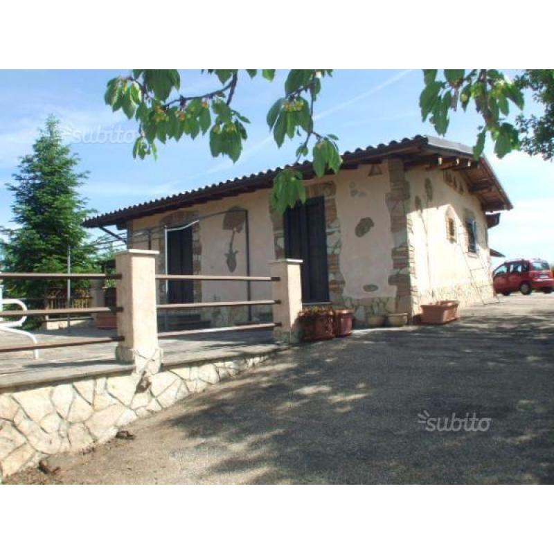 Belmonte in Sabina:villa con depandance e terreno