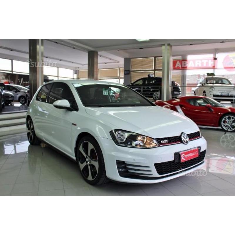 VOLKSWAGEN Golf GTI 2.0 TSI 220 Cv Km 25.000 24 Me