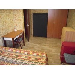 In zona residenziale, stanza a 50 mt. da mm1 rossa
