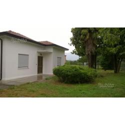 Casa fronte strada pordenone