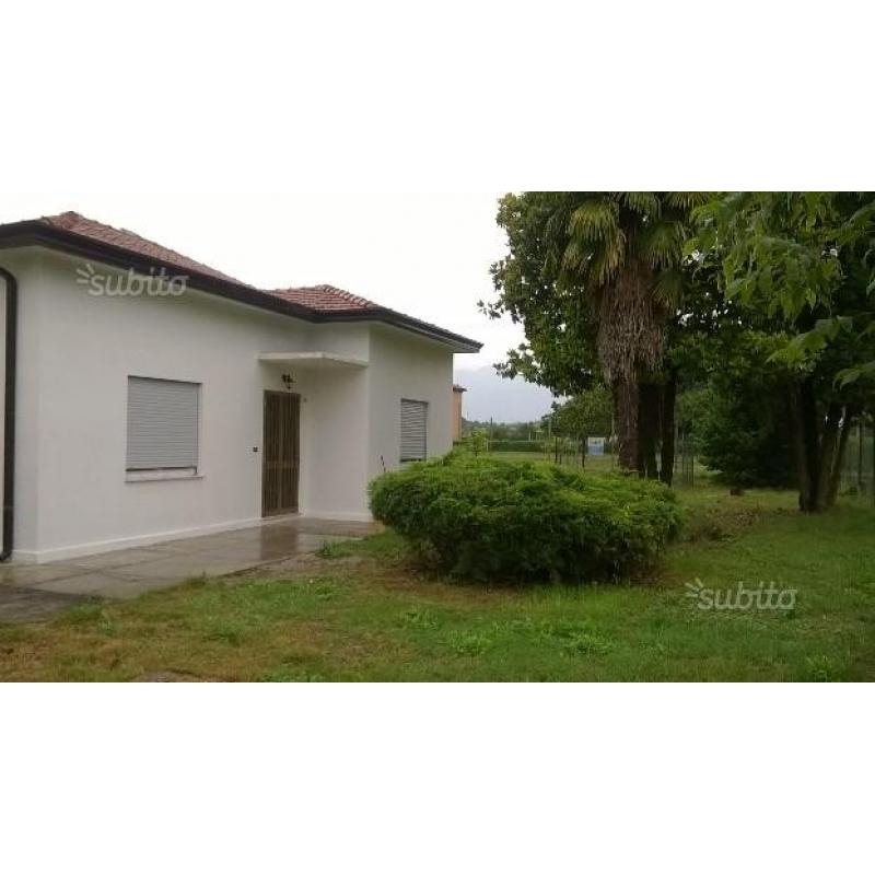 Casa fronte strada pordenone