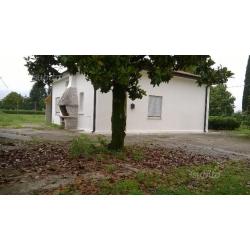 Casa fronte strada pordenone