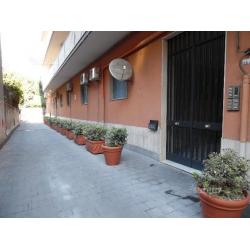Via Santangelo Fulci Garage