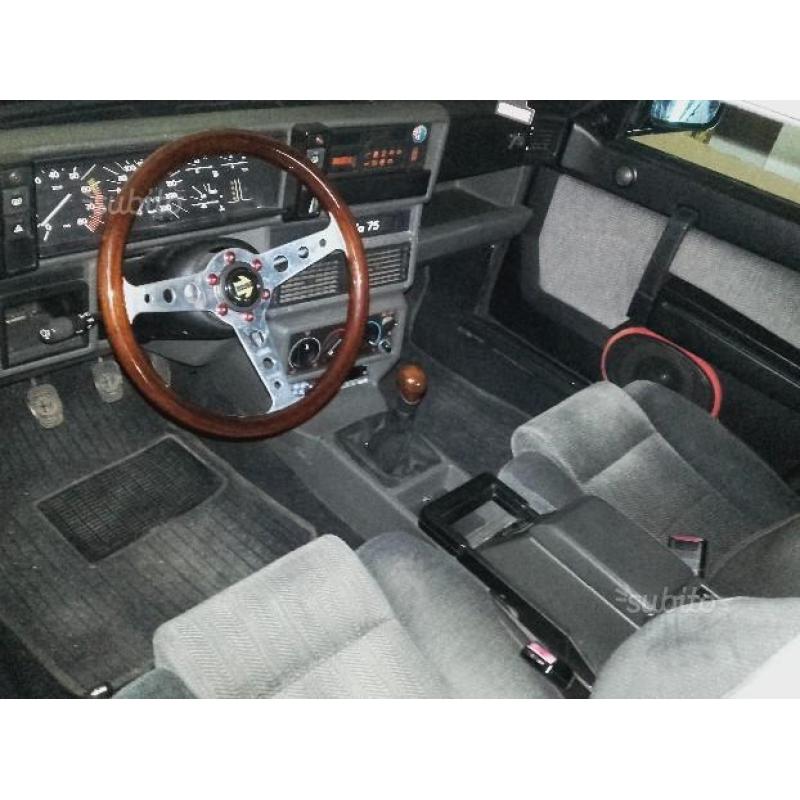 Alfa romeo 75 - 1987