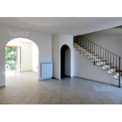 _ VILLA a schiera NUOVA e MAI ABITATA _ rifinita