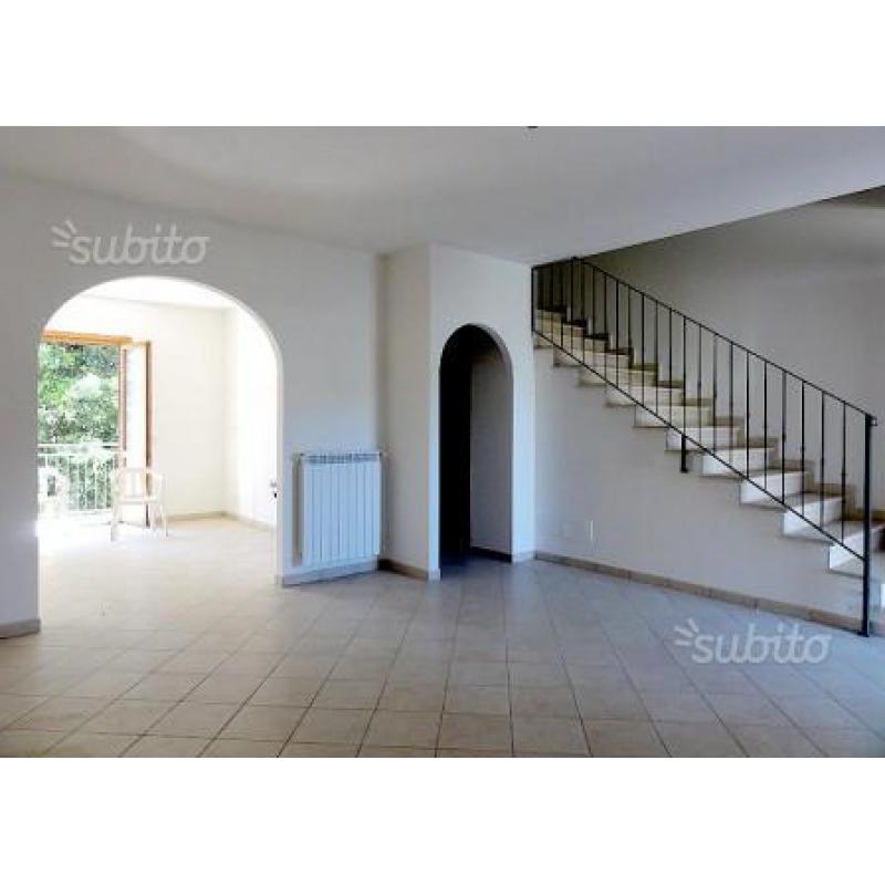 _ VILLA a schiera NUOVA e MAI ABITATA _ rifinita