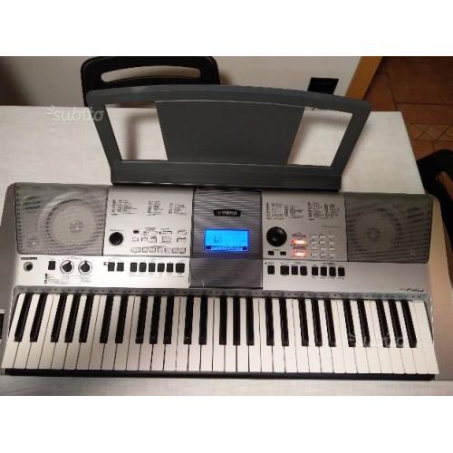 Yamaha PSR-E413   Supporto Incluso