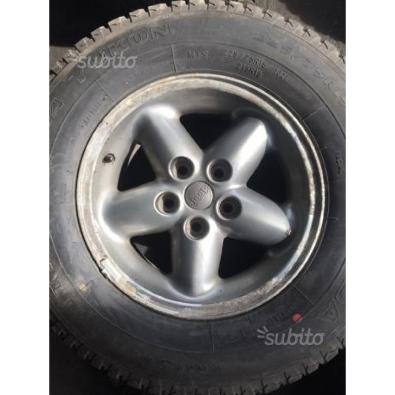 Cerchi Jeep gommati Fulda 225/75/15 M+S