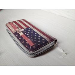 Portafoglio con bandiera americana