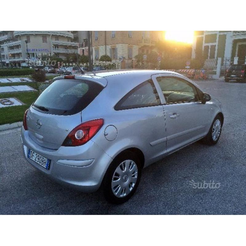 OPEL Corsa 1.2 - 2008
