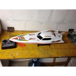 Motoscafo telecomandato