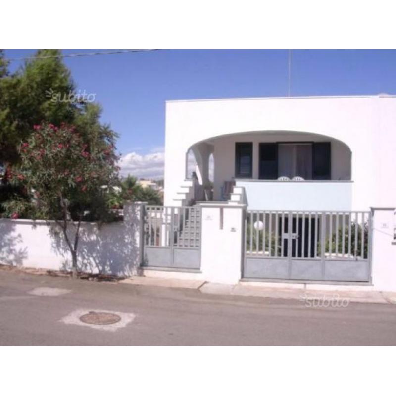LIBERO 16/7 a 20/8 PESCOLUSE (LA MALDIVE SALENTO)