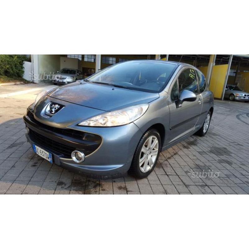 Peugeot 1.6 diesel 2006 libretto tagliandi