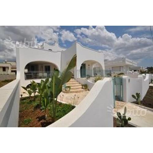 Villa fronte mare con 6 doppie 14 posti letto